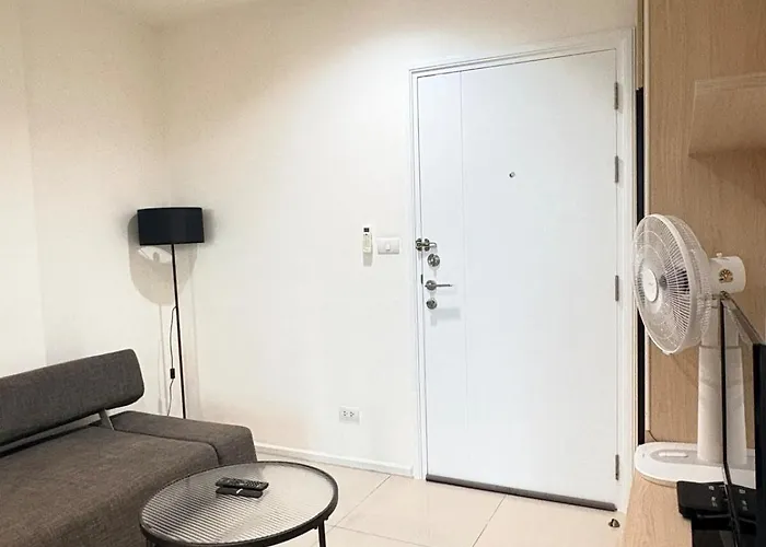Skyline 1br On High Floor, Sukhumvit 48, Near On-nut & Walk To Bts Phra Khanong Apartment